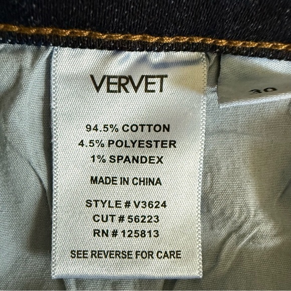 Vervet | Dark High Rise Cuffed Wide-Leg Jeans with Stretch | Sz 30 - Picture 10 of 11